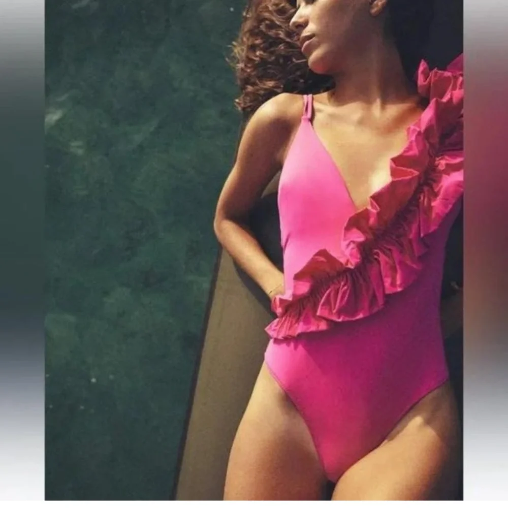 ZARA RUFFLE SWIMSUIT - Picture 1 of 4